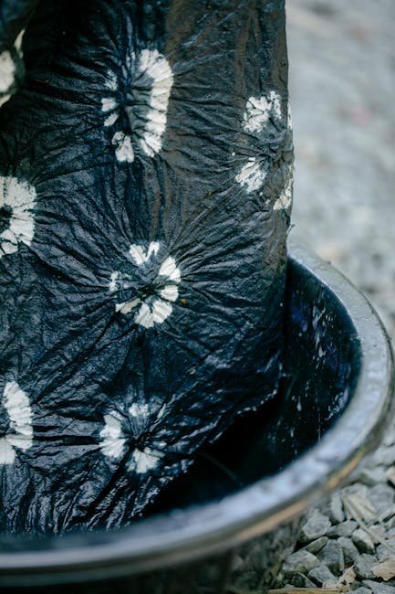 Blang traditional clothing and textile details