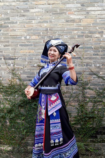 Mulao traditional clothing and textile details