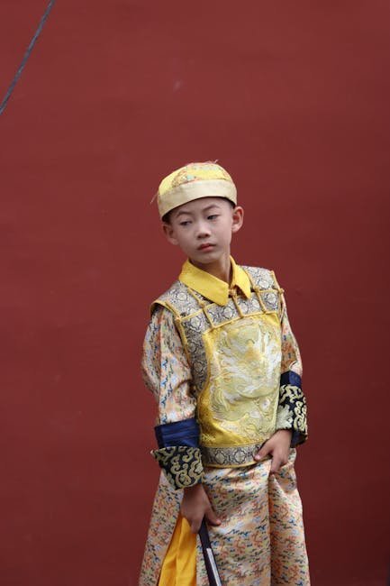 Qing court attire headdresses