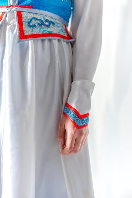 Tu traditional clothing and textile details