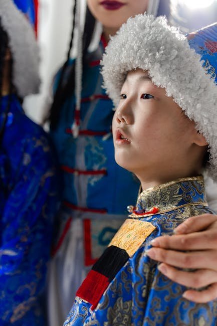 Yugur traditional clothing and textile details
